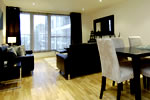 Salón de los apartamentos Imperial Wharf Salón de los apartamentos Imperial Wharf