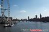 La noria de Londres al pie del Río Támesis