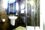 Los ba&ntilde;os del hotel Arosfa