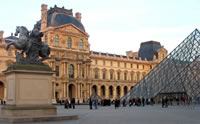 El Museo del Louvre